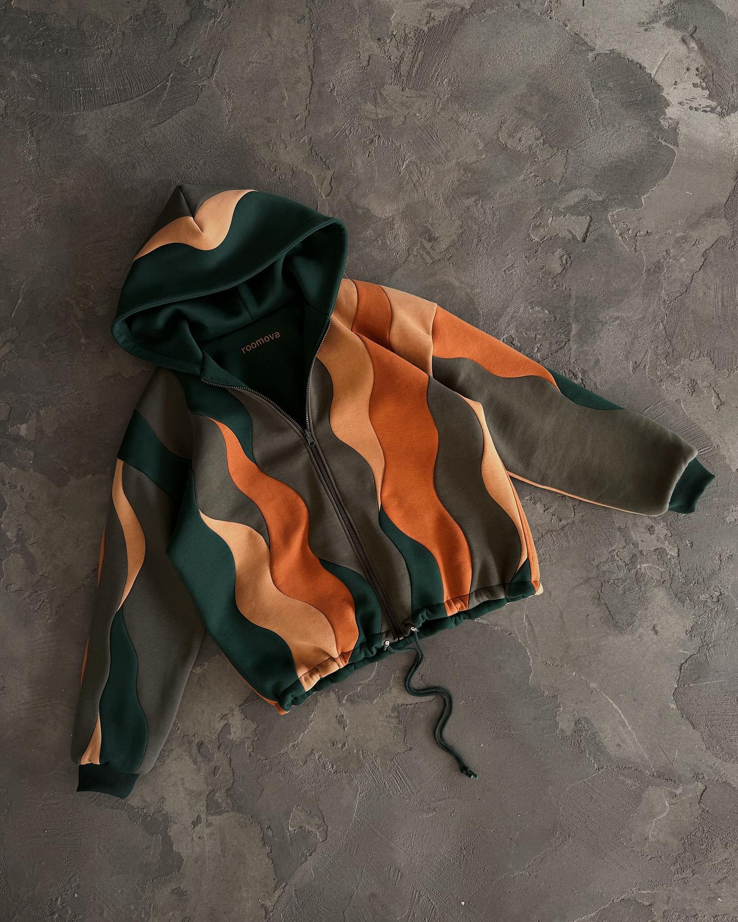 (pre-order) Klyro's Wavey Hoodie